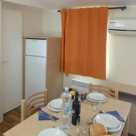 Pleasant Mobile Home In Sorso With Garden Casa vacanze *