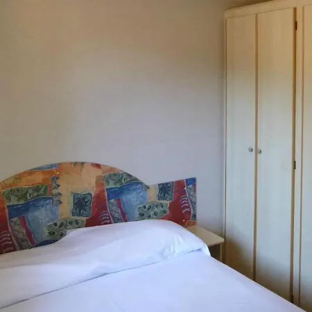 Pleasant Mobile Home In Sorso With Garden Casa vacanze Sorso